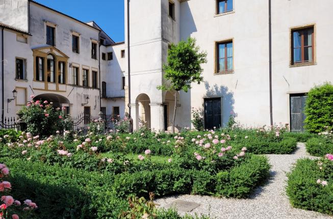 Collegamento a Spring holidays 2025
