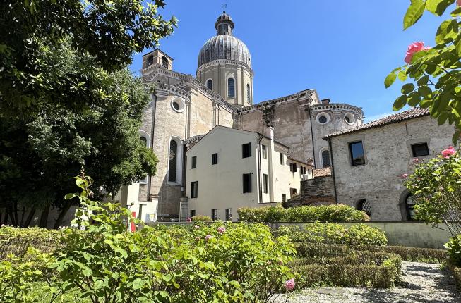 Collegamento a Giugno 2025